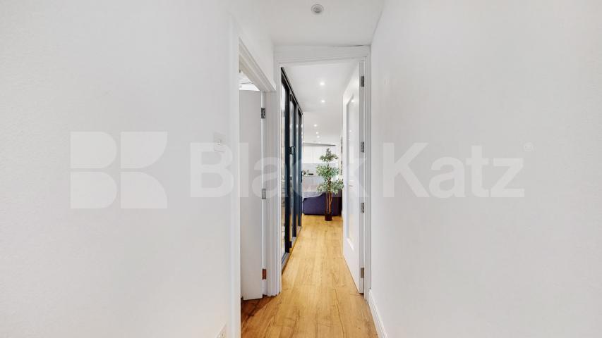 			1 Bedroom, 1 bath, 1 reception Flat			 Parkway, Regents Park / Camden